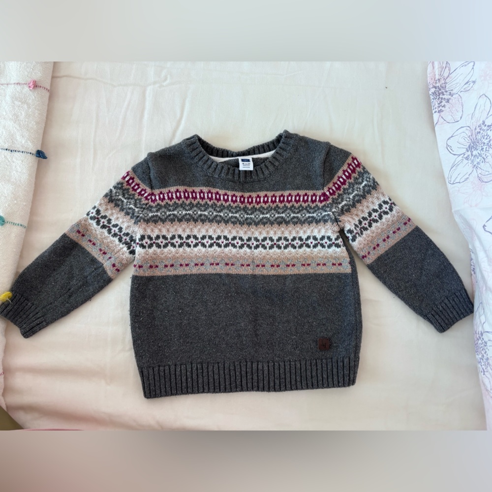 Gently used Jaine and jack sweater size  18-24 months